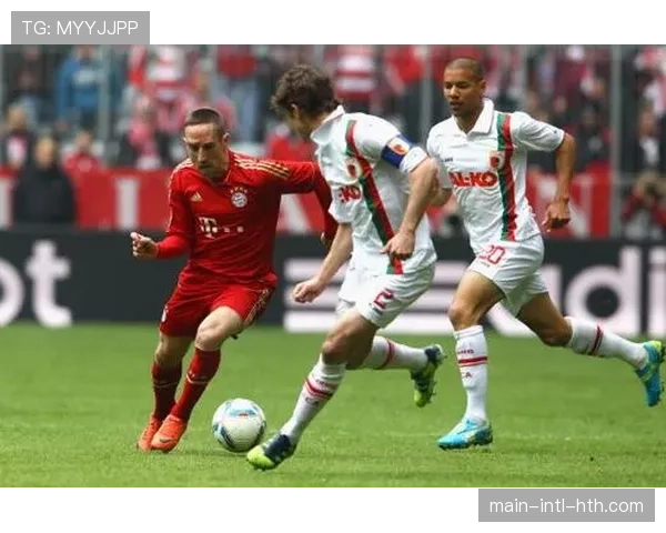 法比安·里德尔梅开二度，奥格斯堡高效射正率拿下比赛